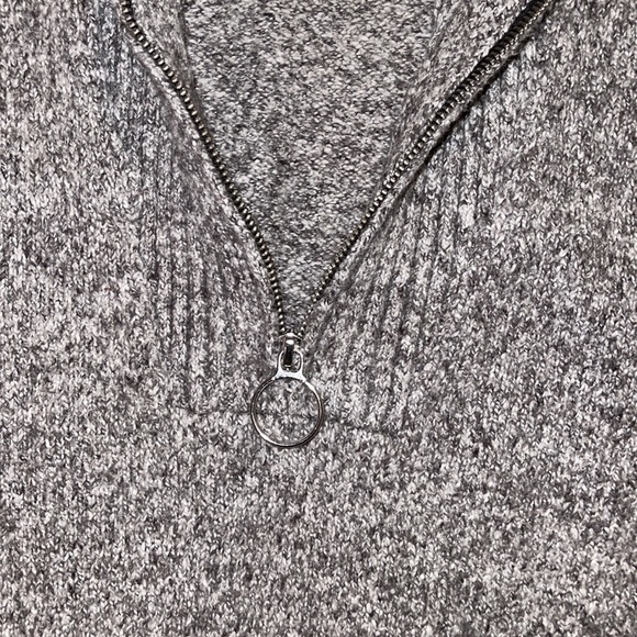 Old Navy Quarter Zip - Picture 2 of 4